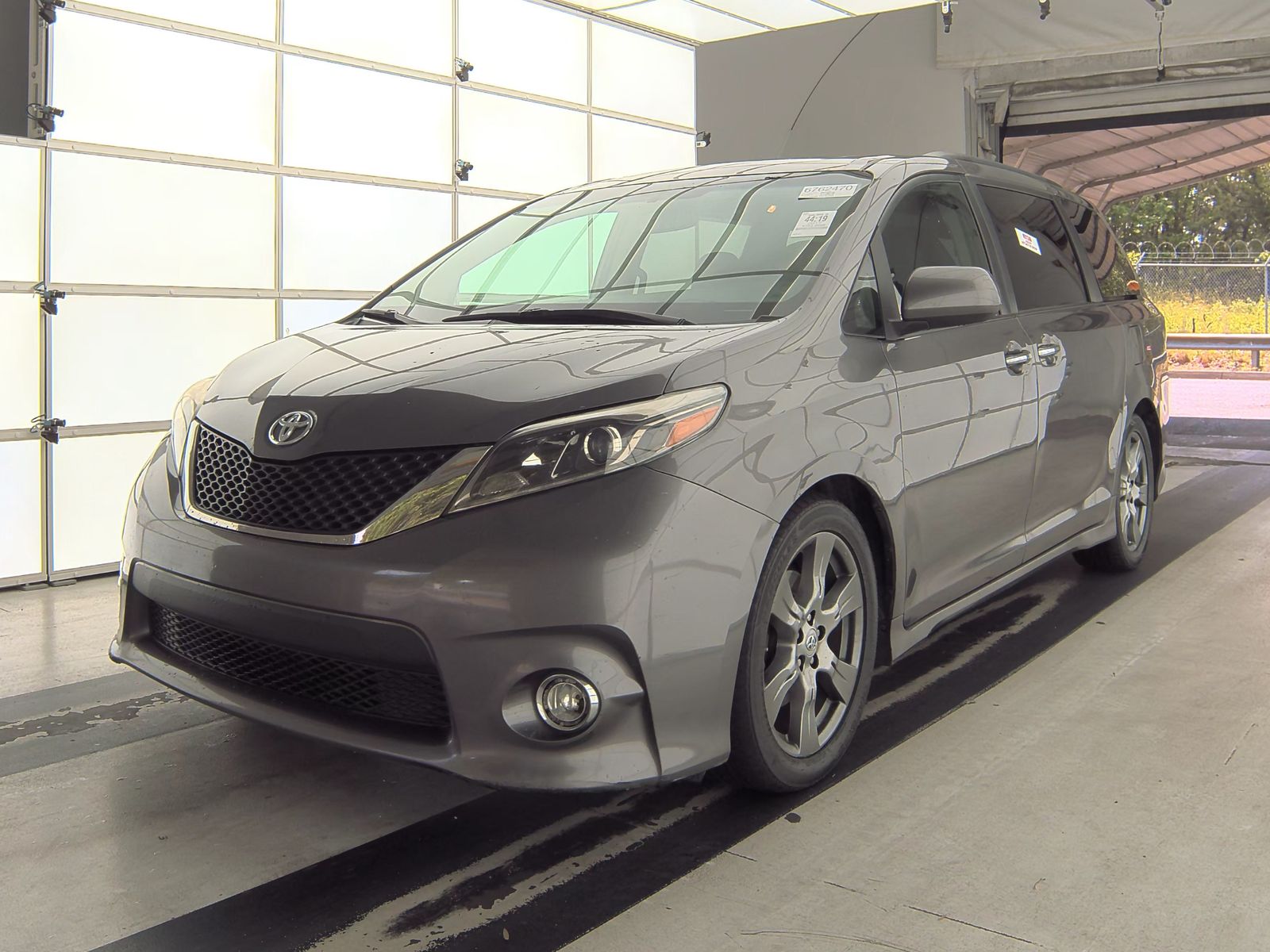 2017 Toyota Sienna SE Premium FWD