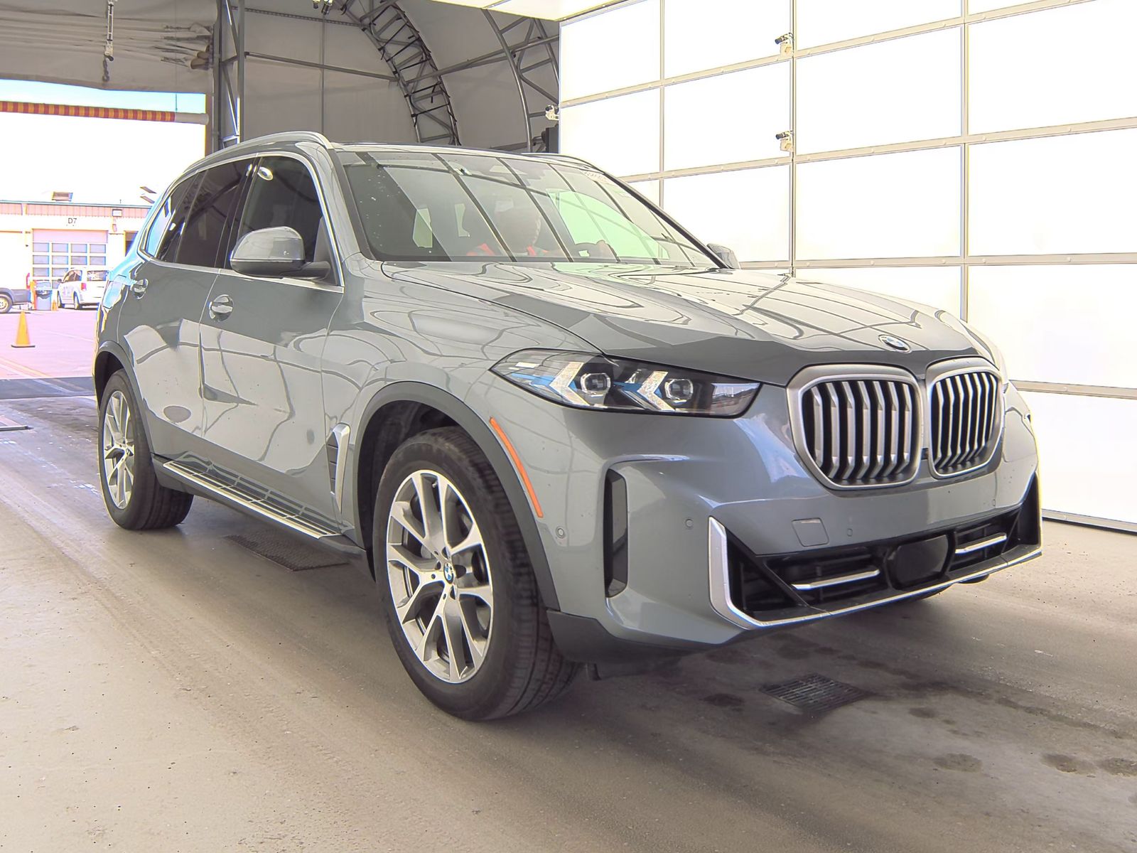 2025 BMW X5 xDrive40i AWD