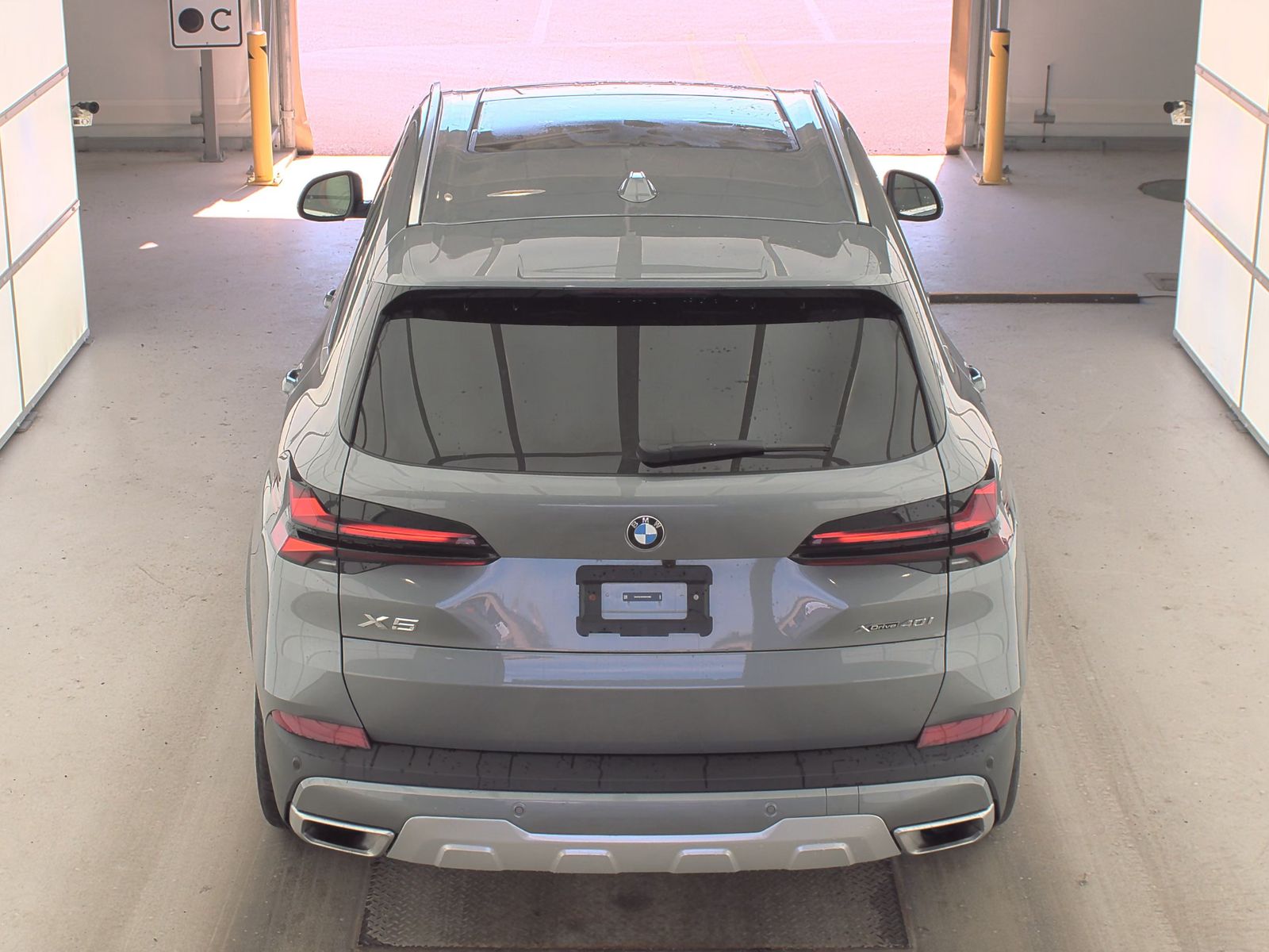 2025 BMW X5 xDrive40i AWD