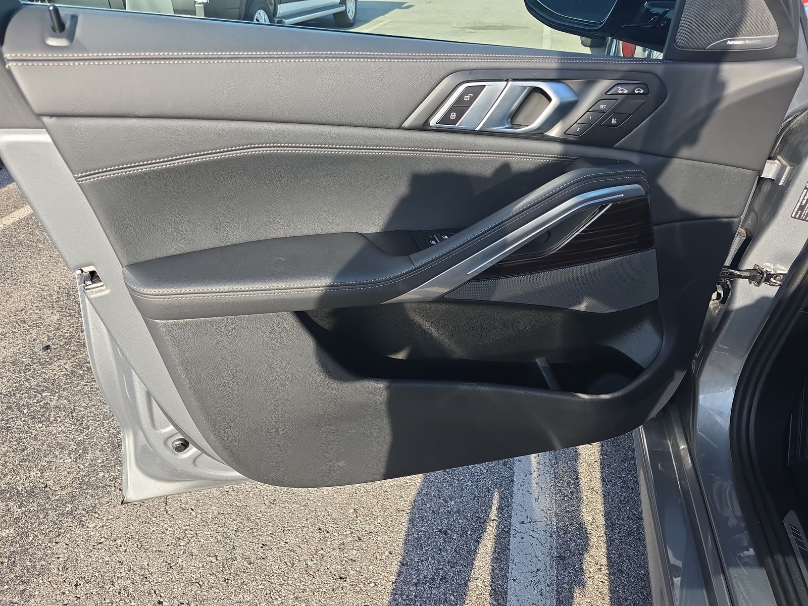 2025 BMW X6 xDrive40i AWD