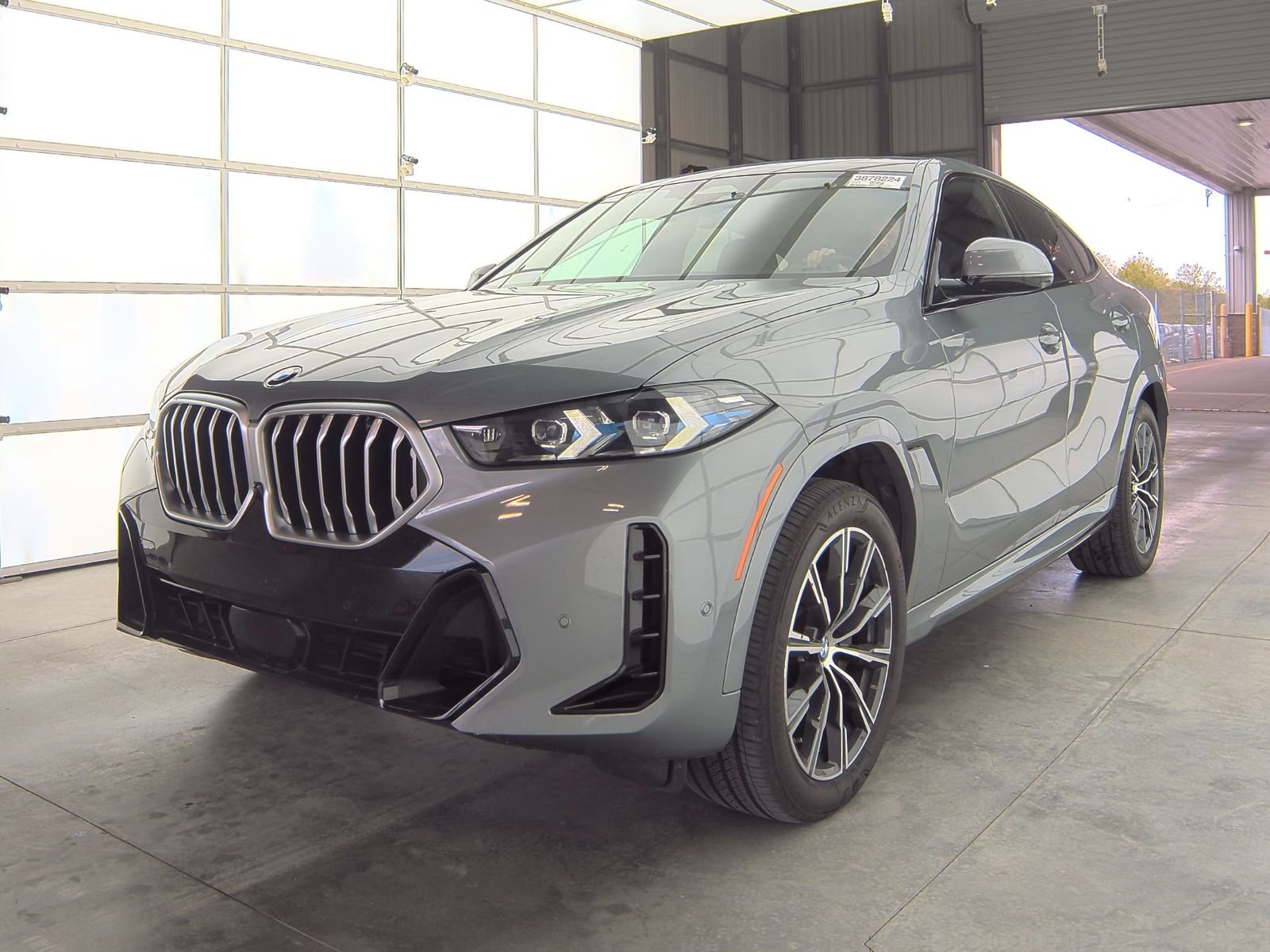 2025 BMW X6 xDrive40i AWD