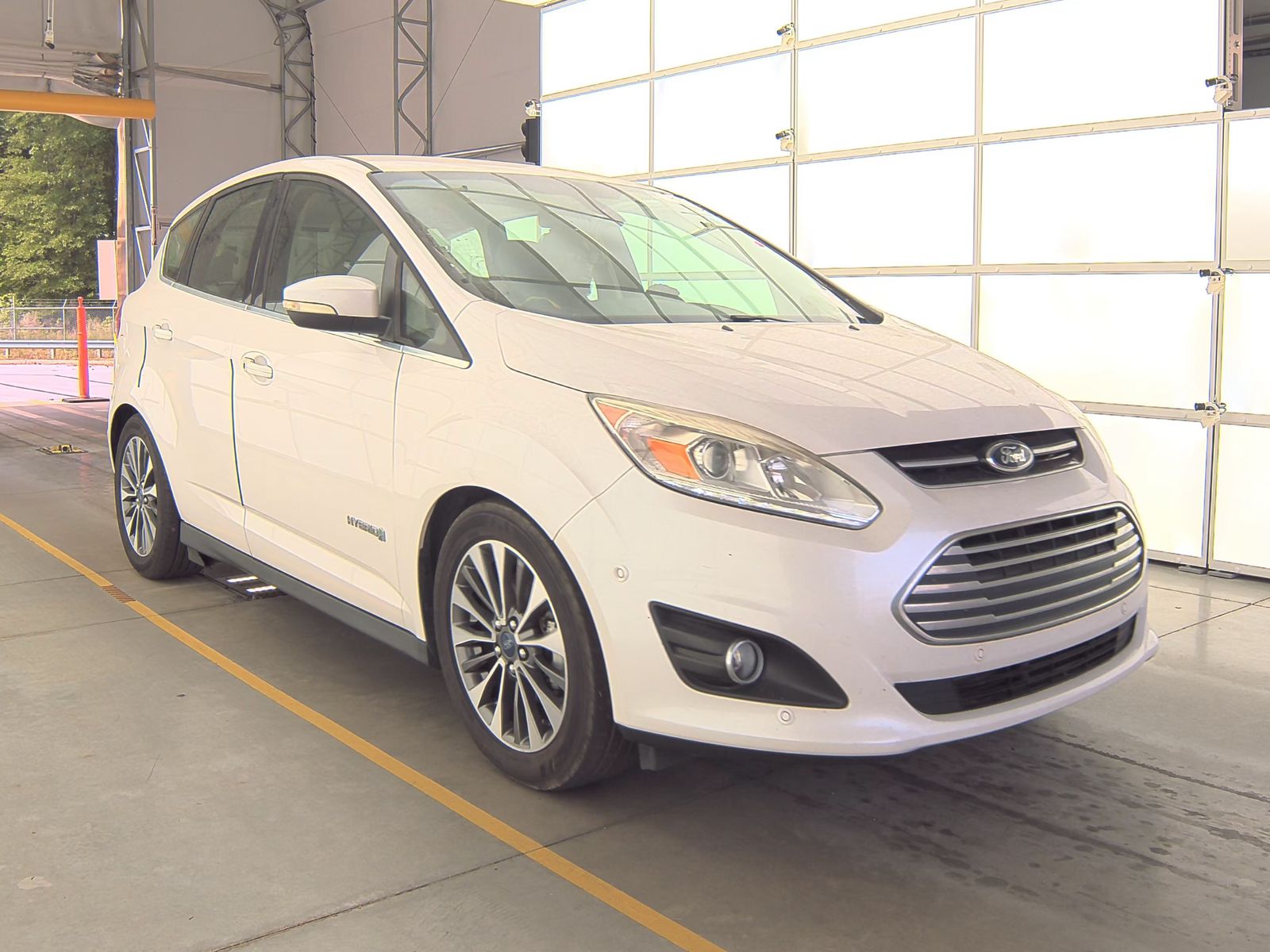 2017 Ford C-MAX Hybrid Titanium FWD