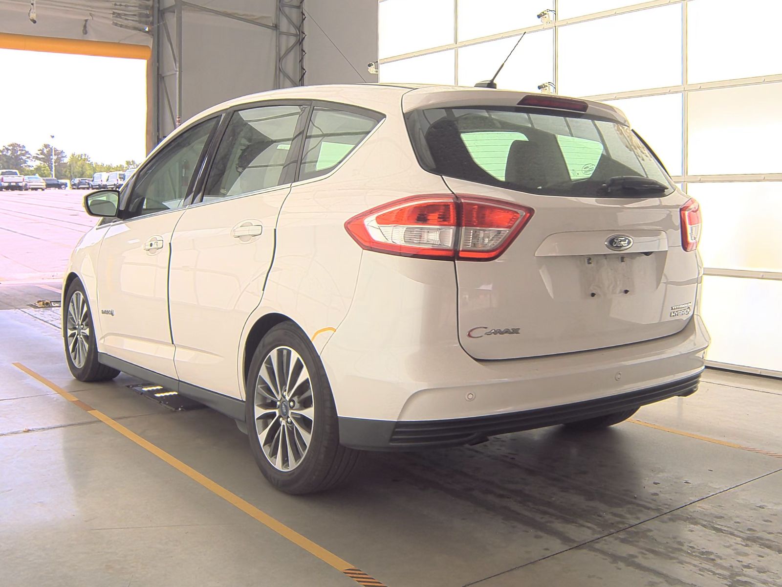 2017 Ford C-MAX Hybrid Titanium FWD