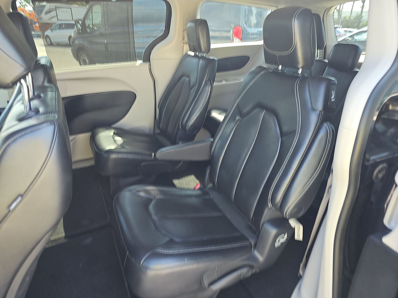 2023 Chrysler Pacifica Touring L FWD