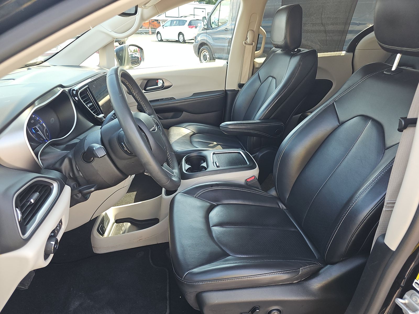 2023 Chrysler Pacifica Touring L FWD