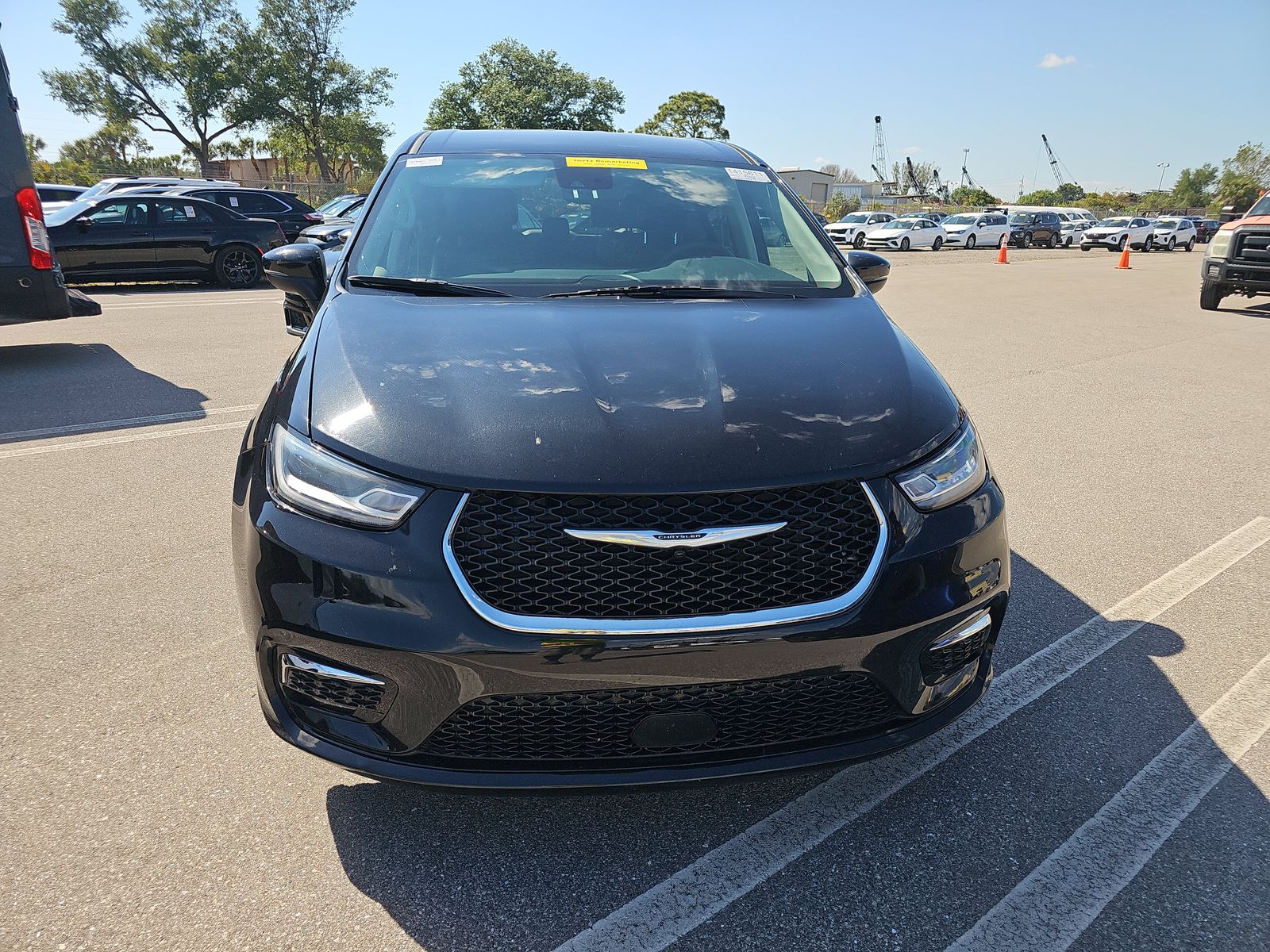 2023 Chrysler Pacifica Touring L FWD