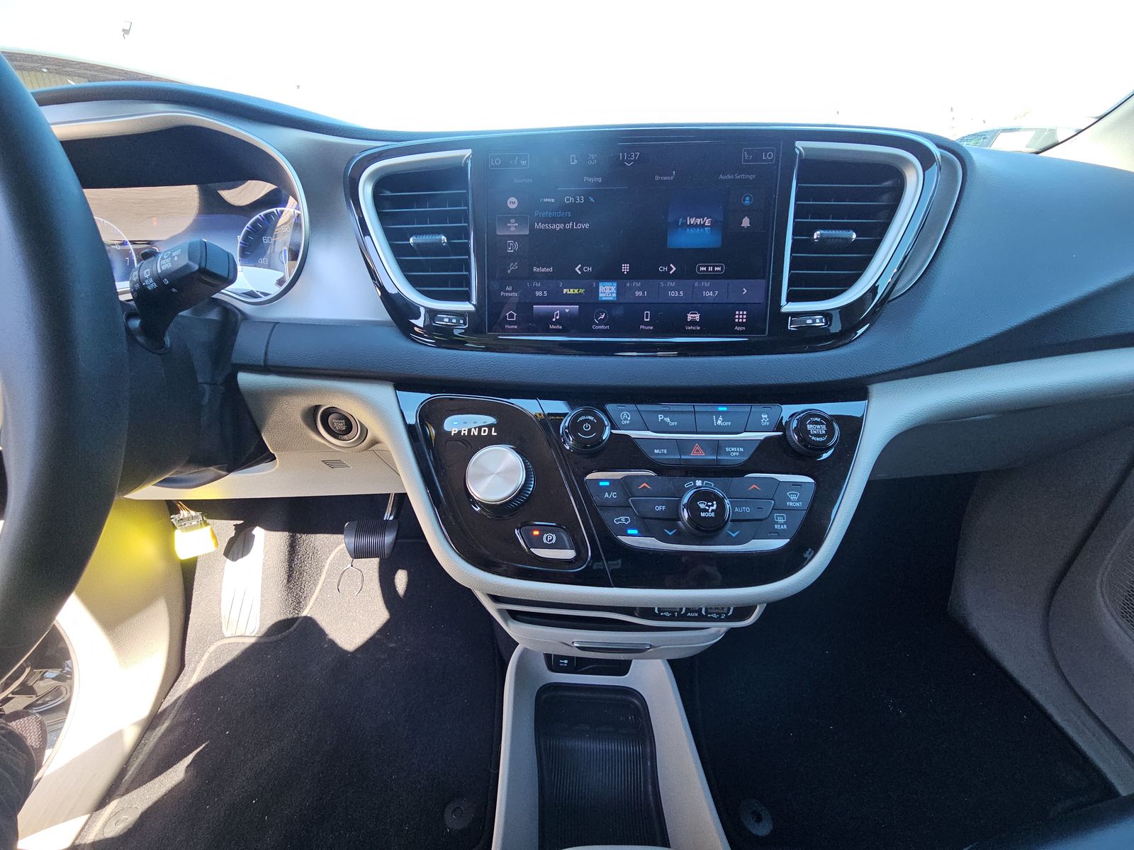 2023 Chrysler Pacifica Touring L FWD