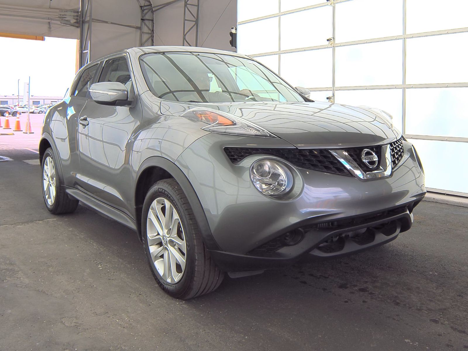 2017 Nissan JUKE S FWD