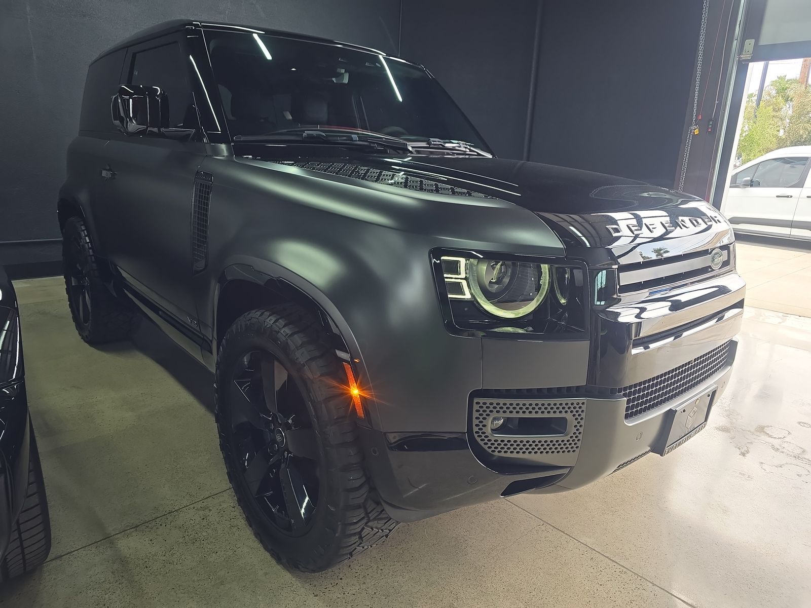 2022 Land Rover Defender 90 V8 Carpathian Edition AWD