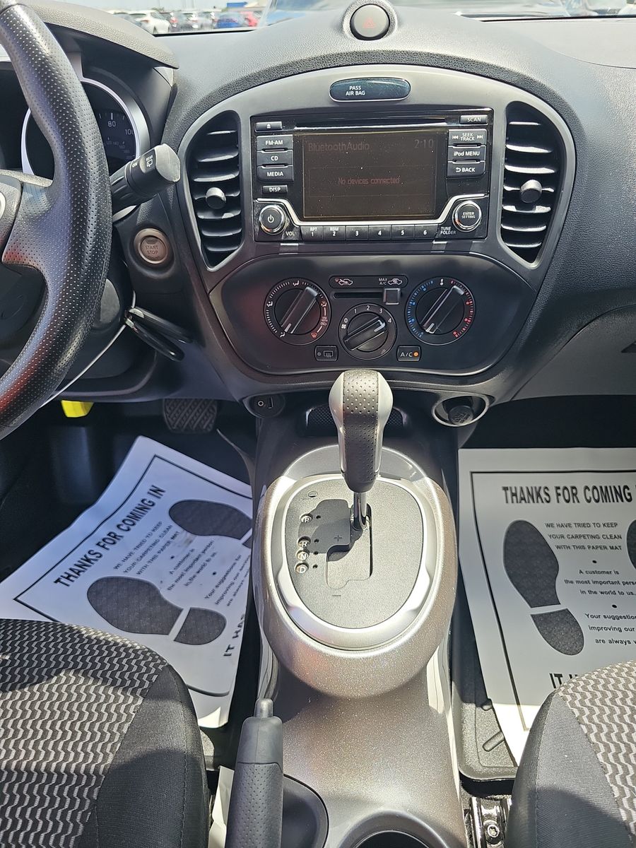 2017 Nissan JUKE S FWD