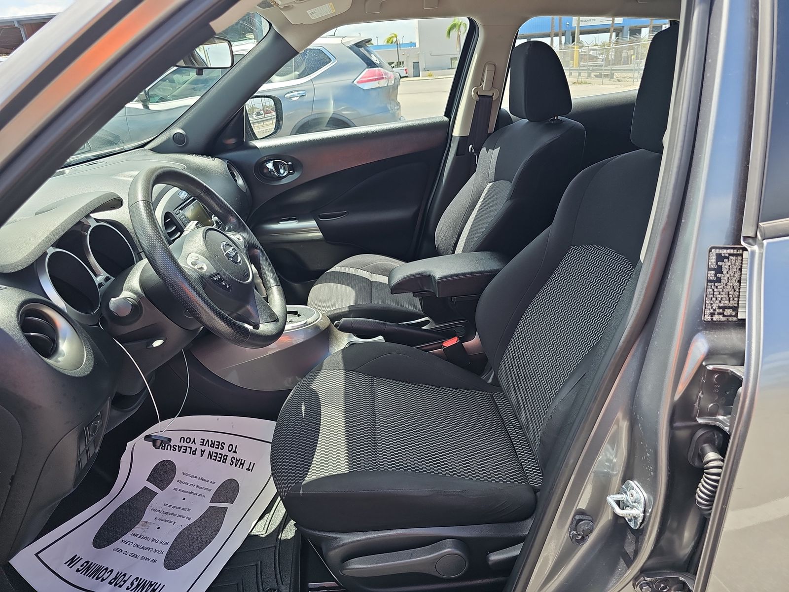 2017 Nissan JUKE S FWD