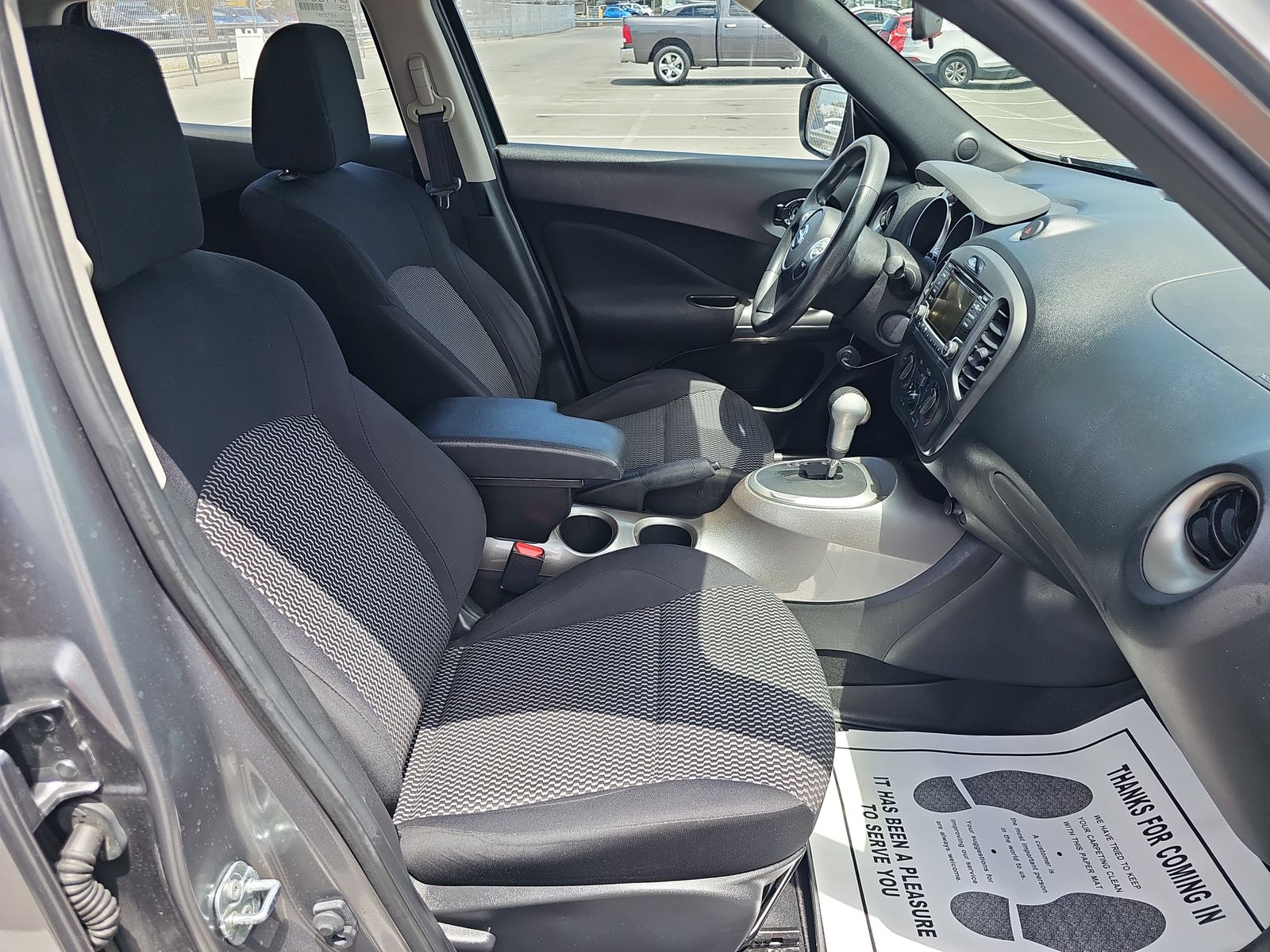 2017 Nissan JUKE S FWD
