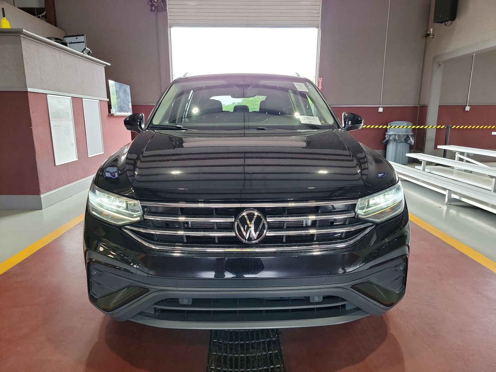 2022 Volkswagen Tiguan 2.0T SE FWD