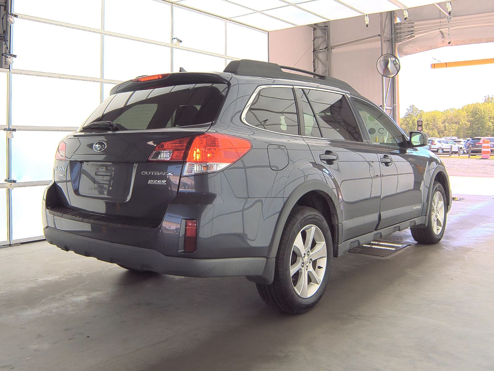 2013 Subaru Outback 2.5i Limited AWD