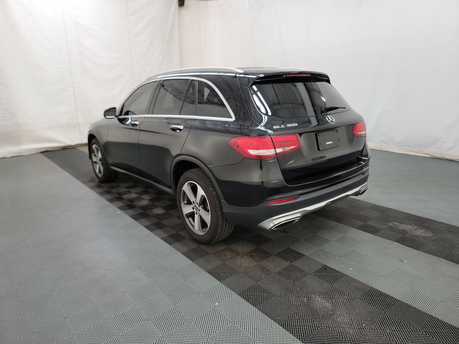 2017 Mercedes-Benz GLC GLC 300 RWD