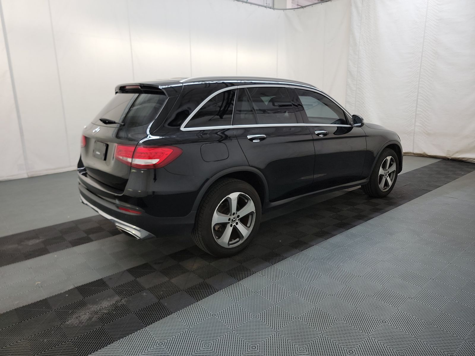 2017 Mercedes-Benz GLC GLC 300 RWD