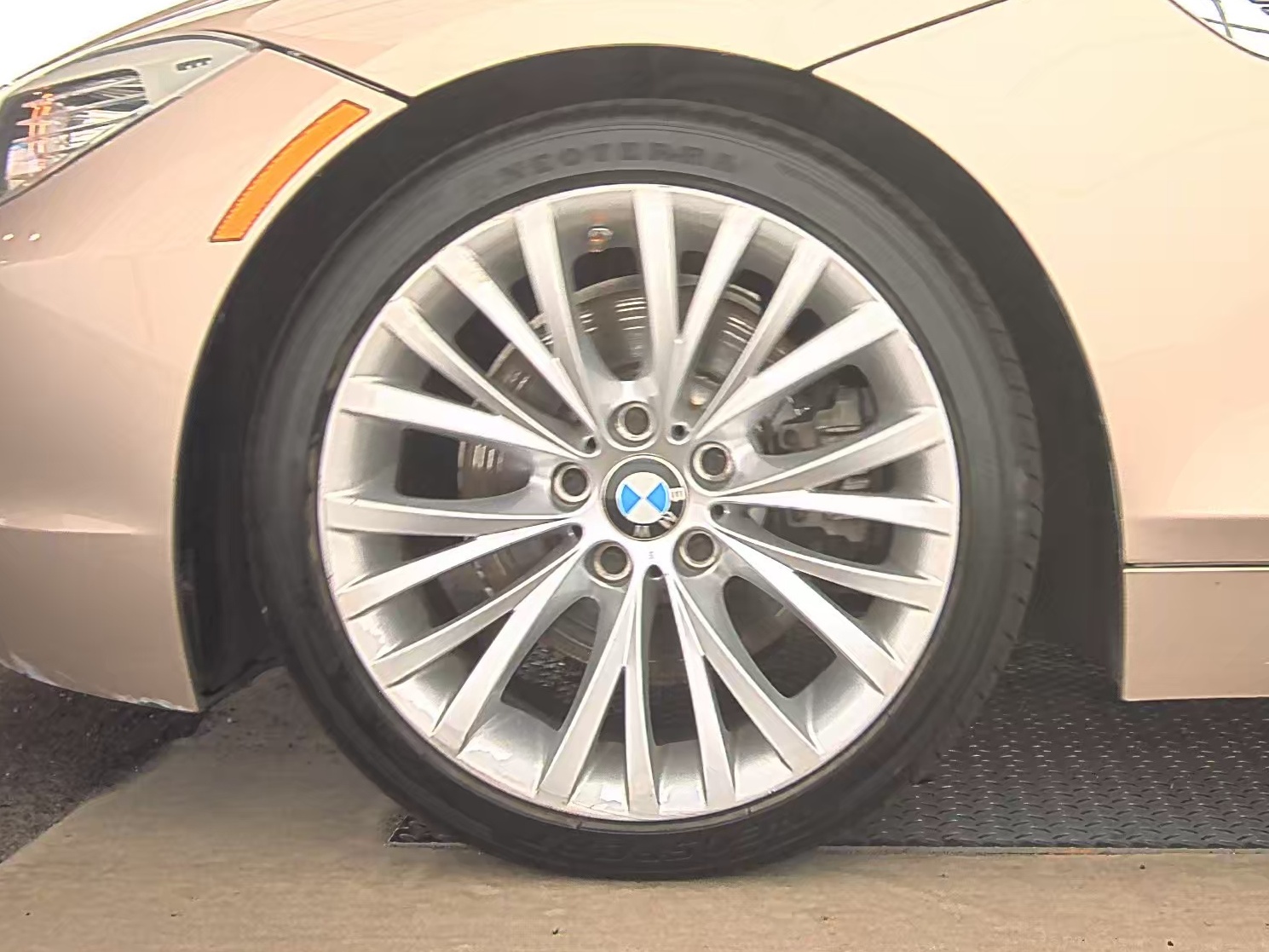 2013 BMW Z4 sDrive35i RWD