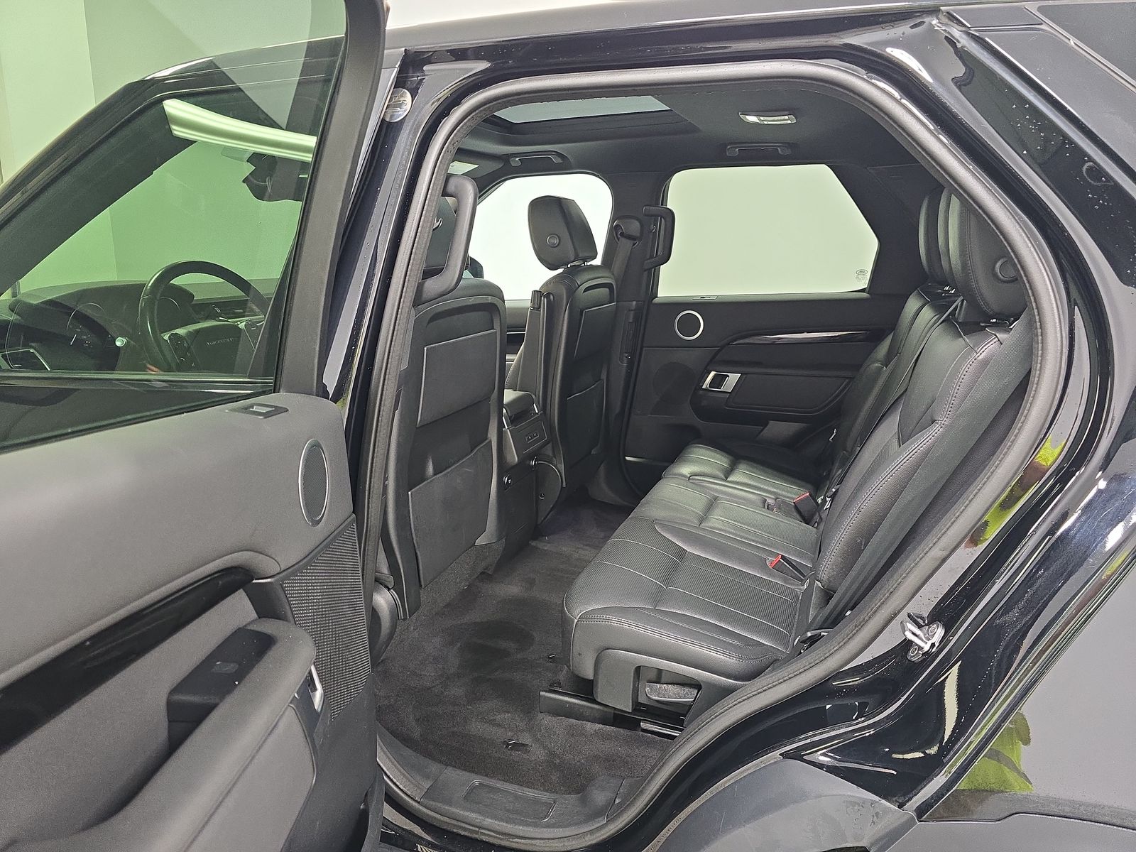 2020 Land Rover Discovery SE AWD