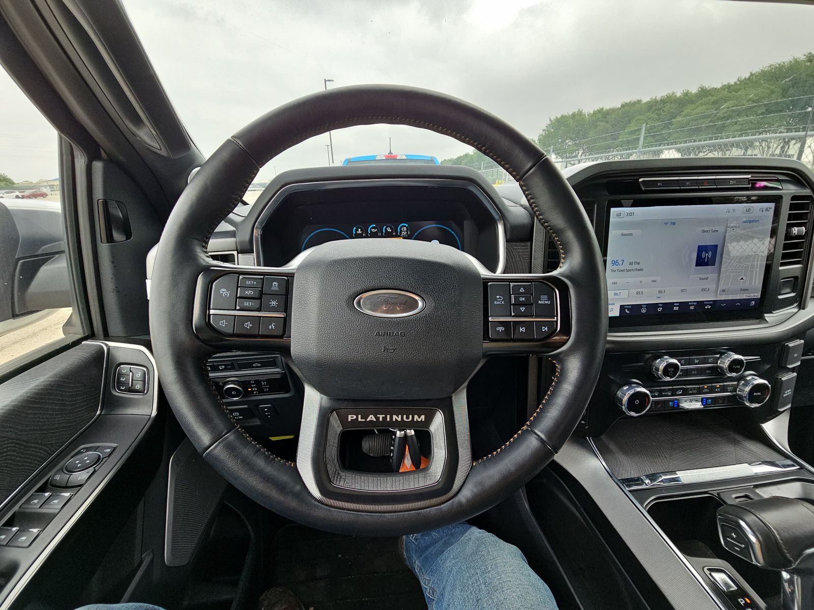 2023 Ford F-150 Platinum AWD