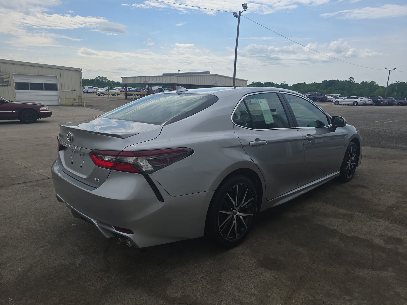 2024 Toyota Camry SE FWD