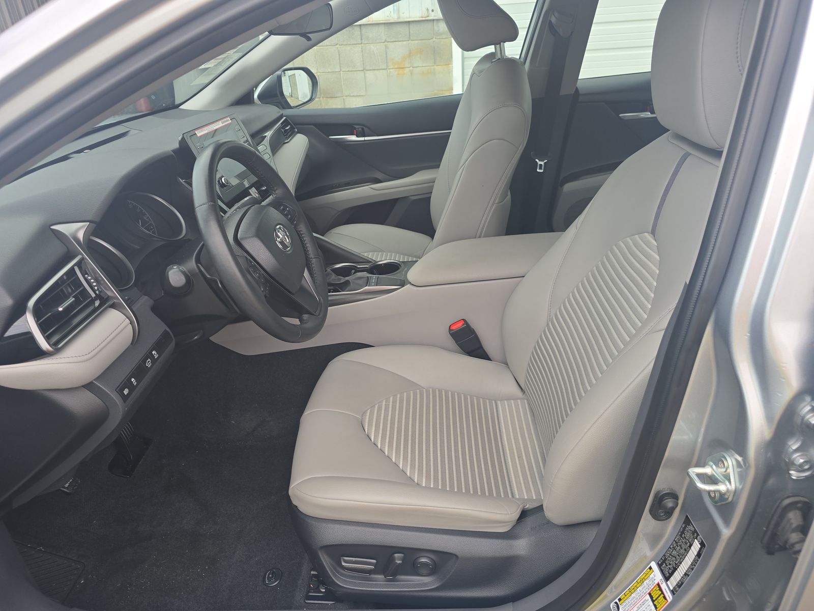 2024 Toyota Camry SE FWD