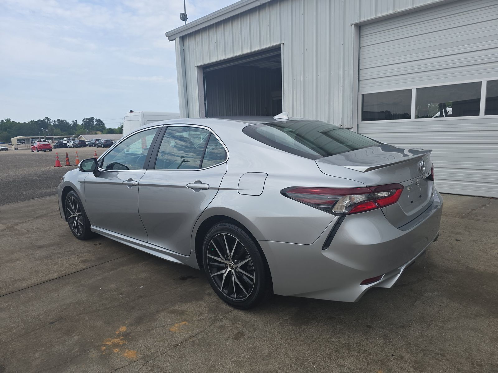 2024 Toyota Camry SE FWD