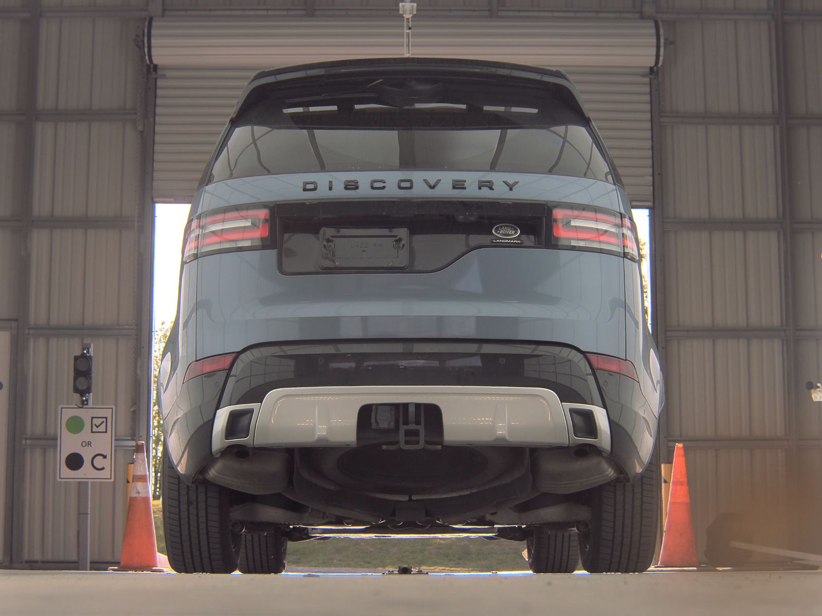 2020 Land Rover Discovery Landmark Edition AWD