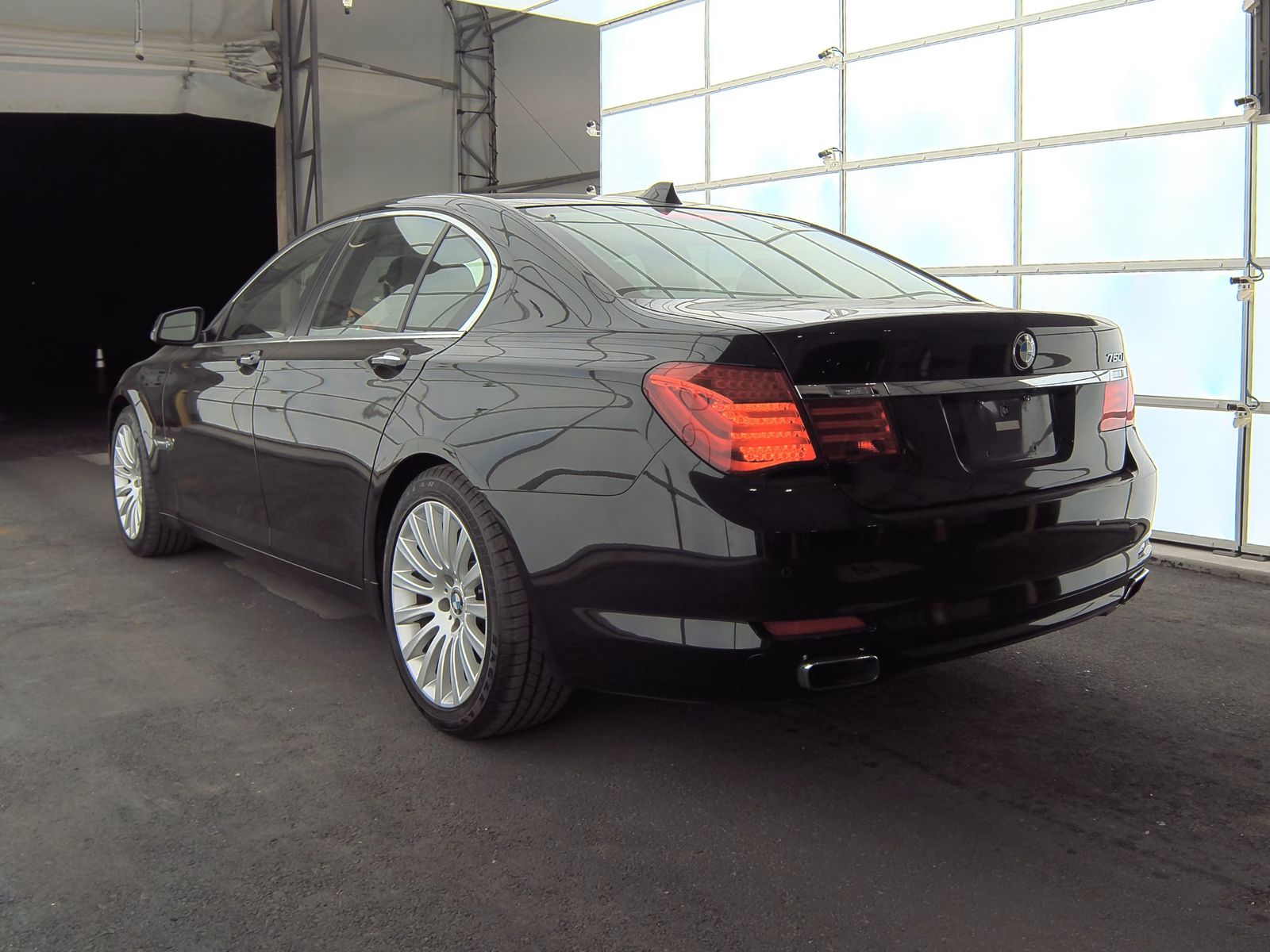2012 BMW 7 Series 750i xDrive AWD
