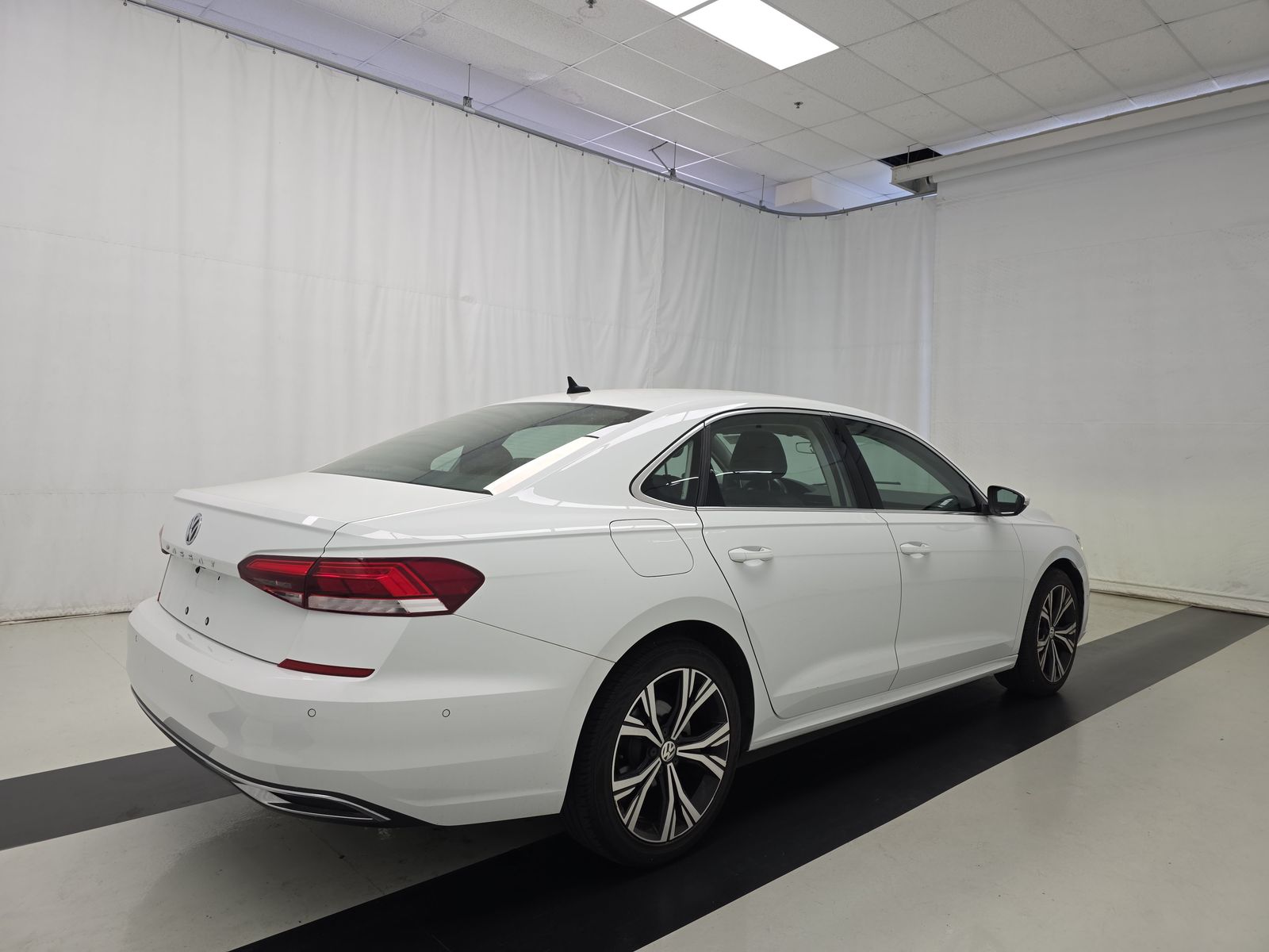 2020 Volkswagen Passat 2.0T SEL FWD