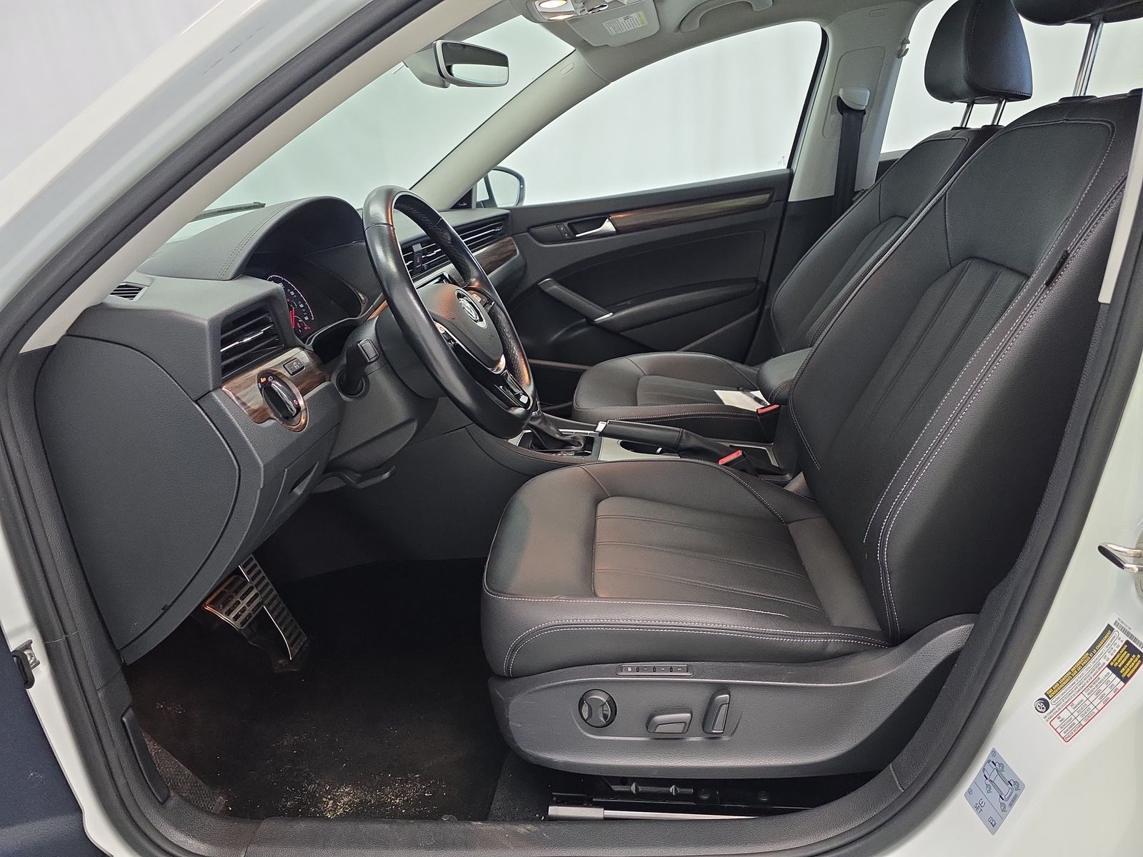 2020 Volkswagen Passat 2.0T SEL FWD