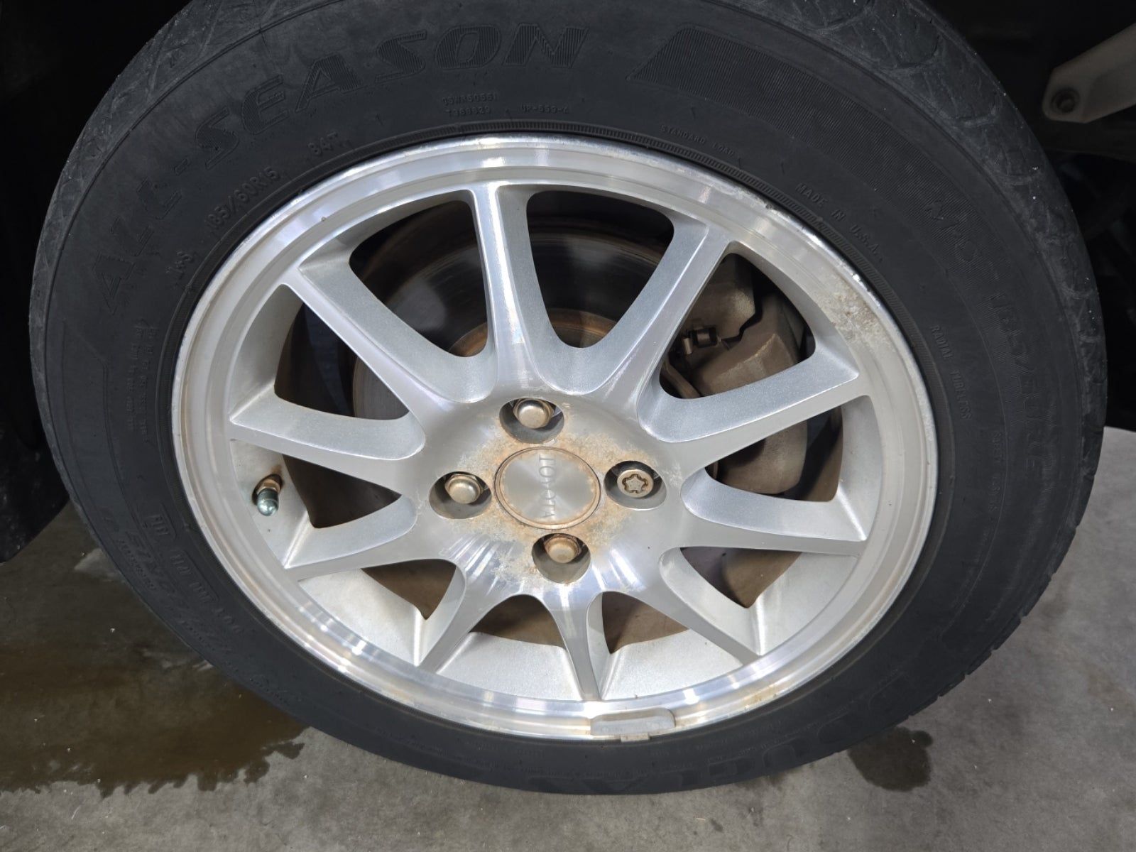 2010 Toyota Yaris Base FWD