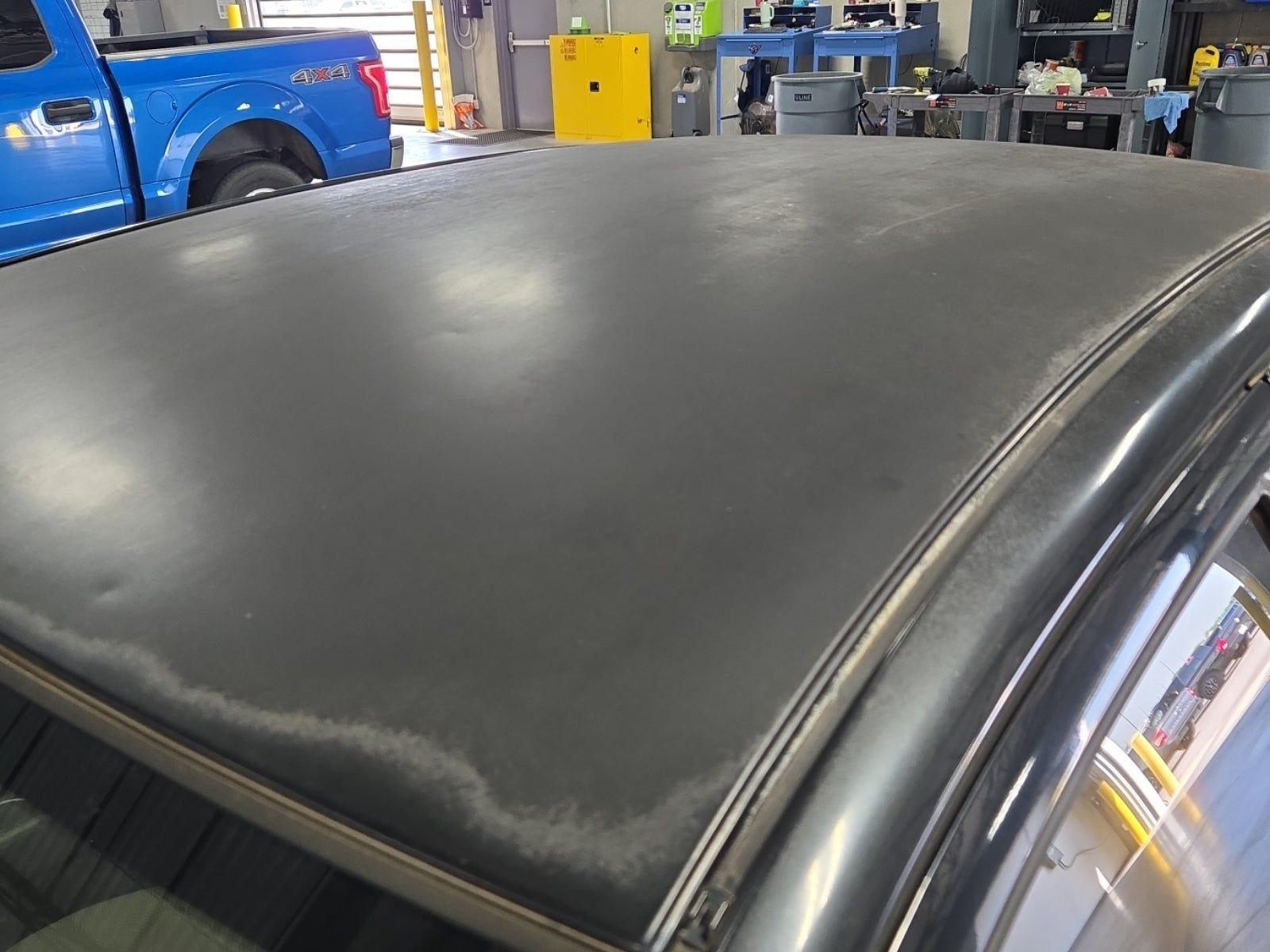 2010 Toyota Yaris Base FWD