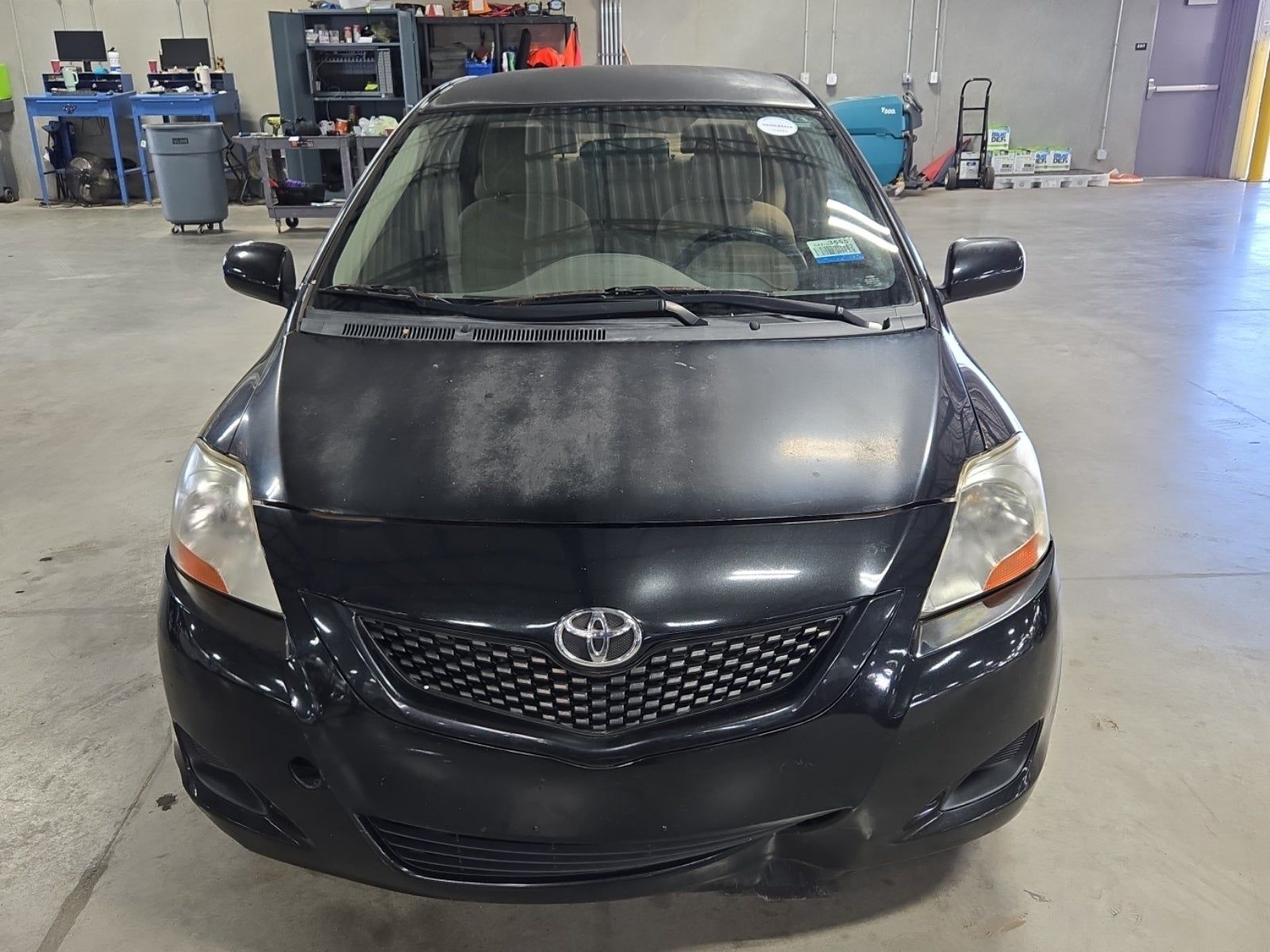 2010 Toyota Yaris Base FWD