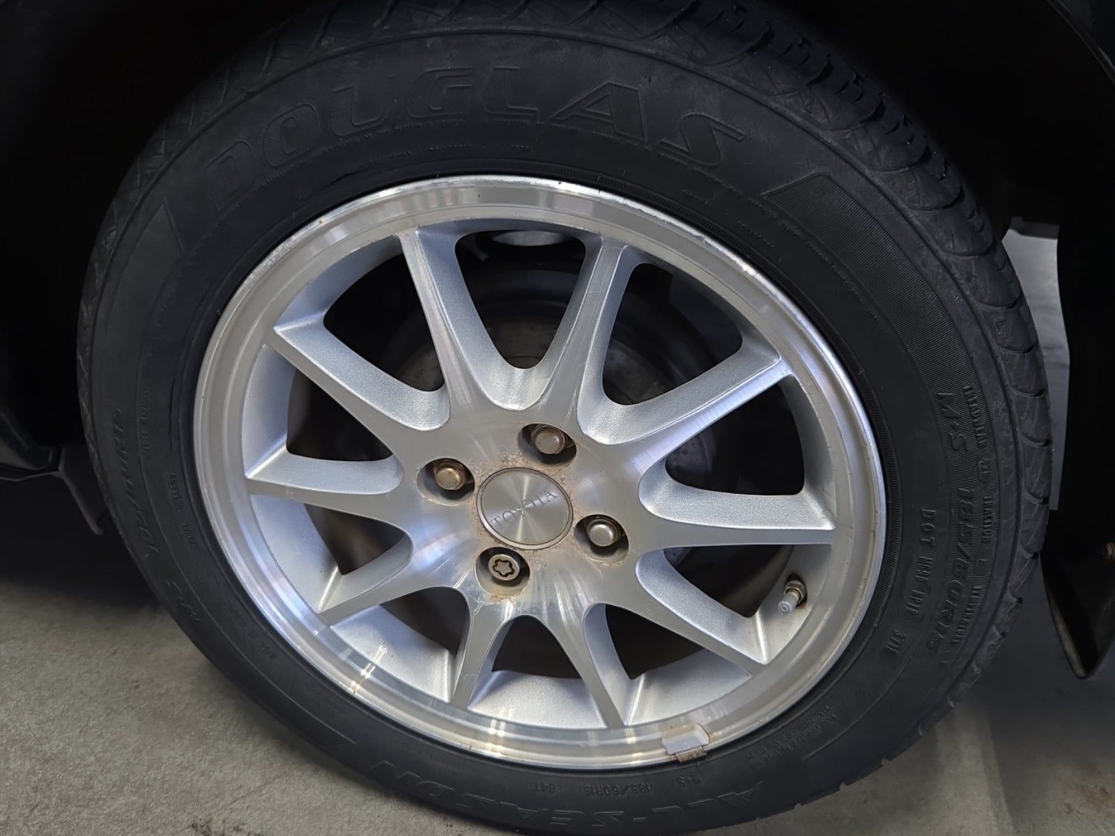 2010 Toyota Yaris Base FWD