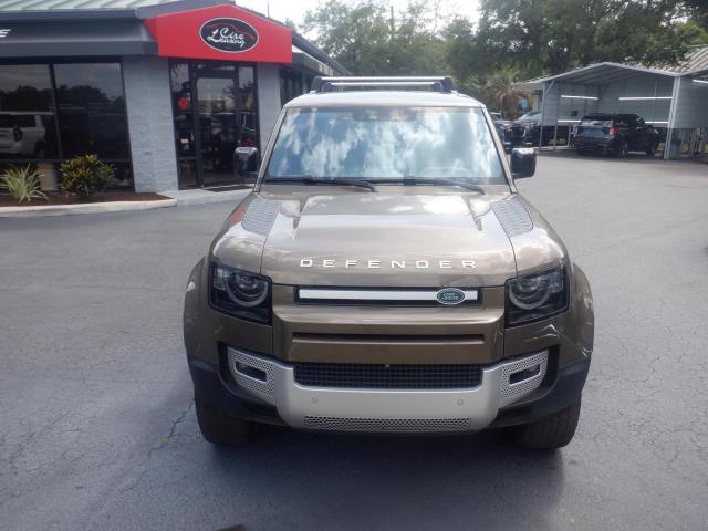 2020 Land Rover Defender 110 SE AWD
