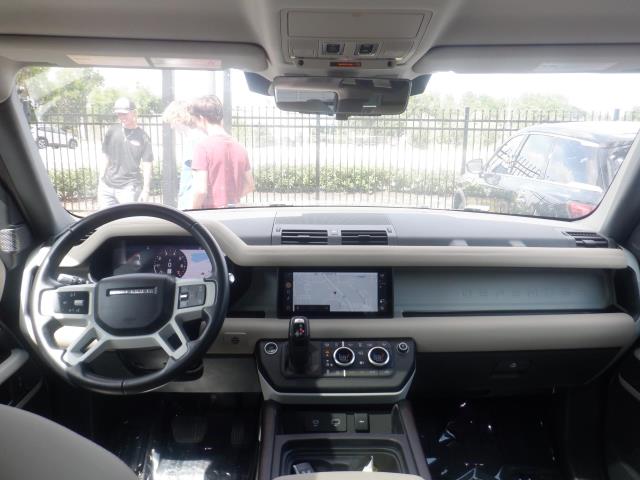 2020 Land Rover Defender 110 SE AWD