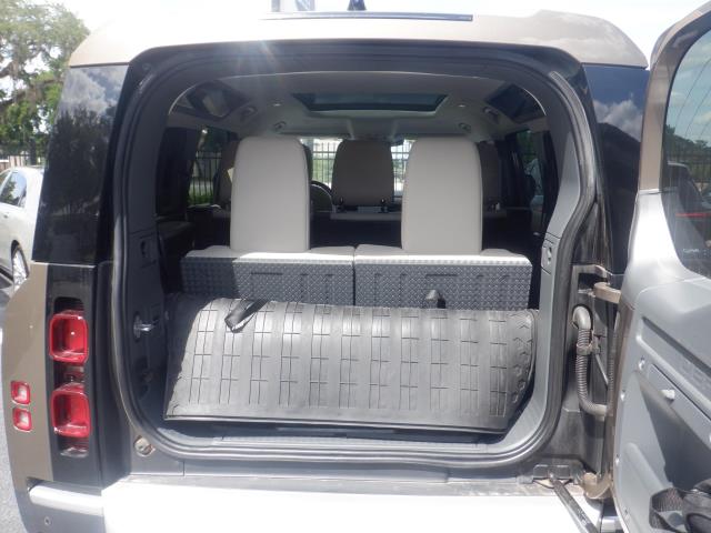 2020 Land Rover Defender 110 SE AWD