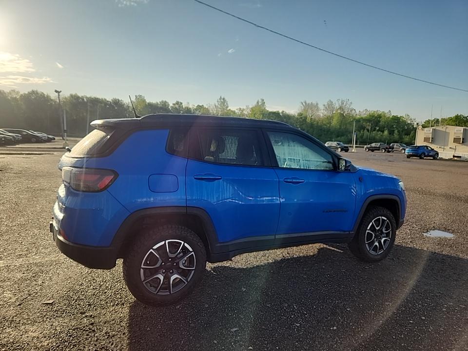 2024 Jeep Compass Trailhawk AWD