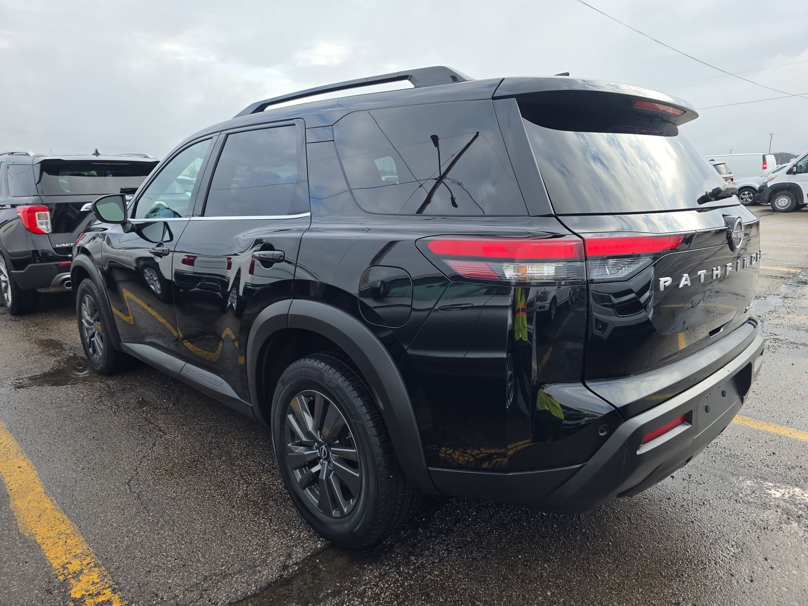 2022 Nissan Pathfinder SV AWD