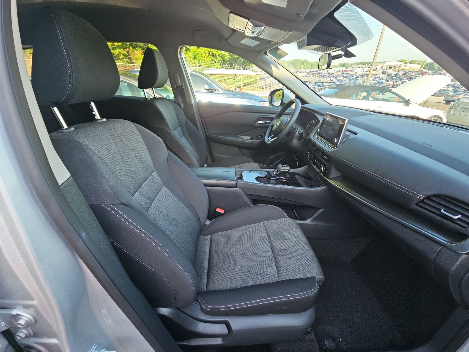 2024 Nissan Rogue SV FWD