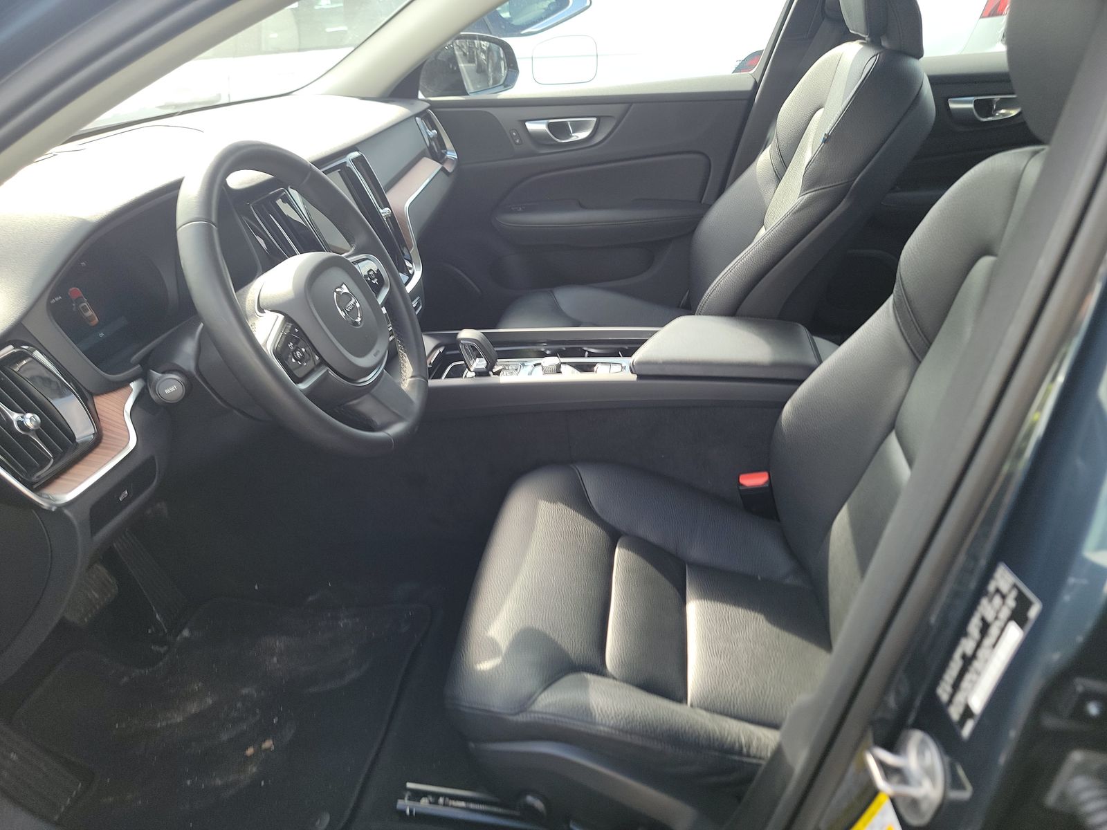 2024 Volvo S60 B5 Plus FWD