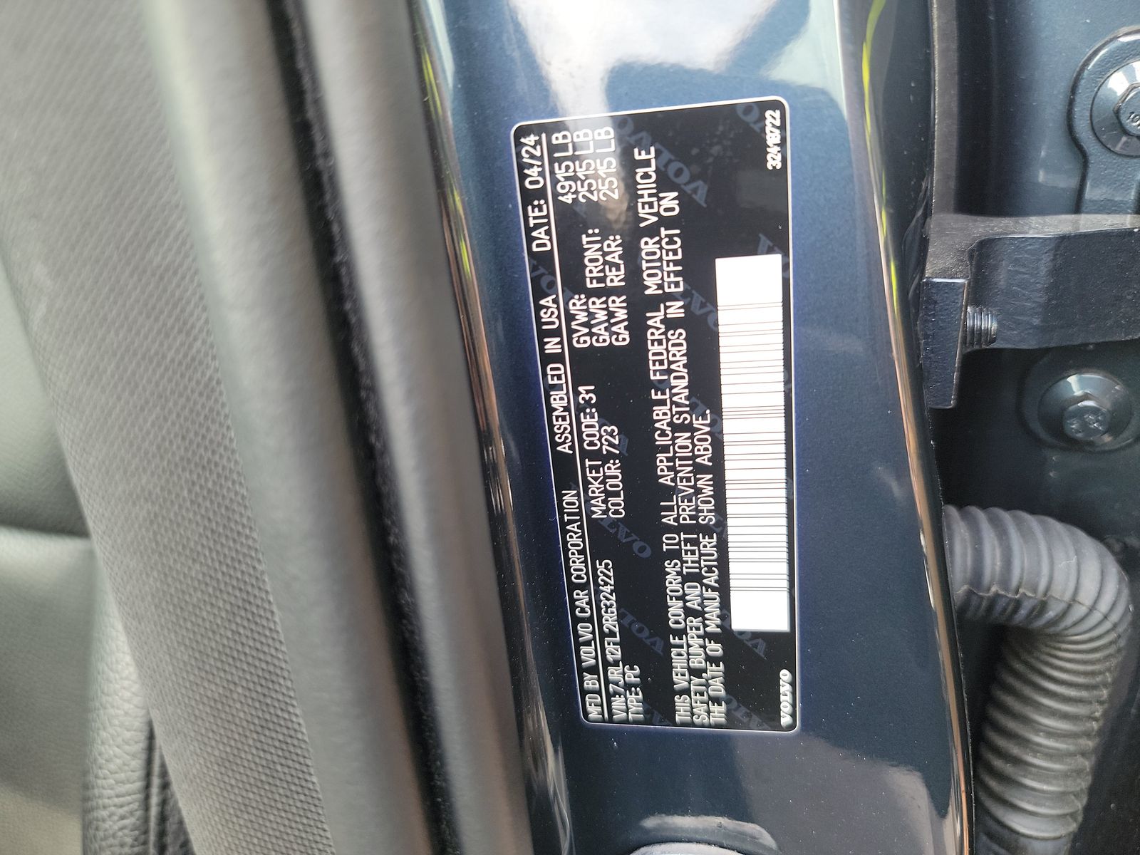 2024 Volvo S60 B5 Plus FWD