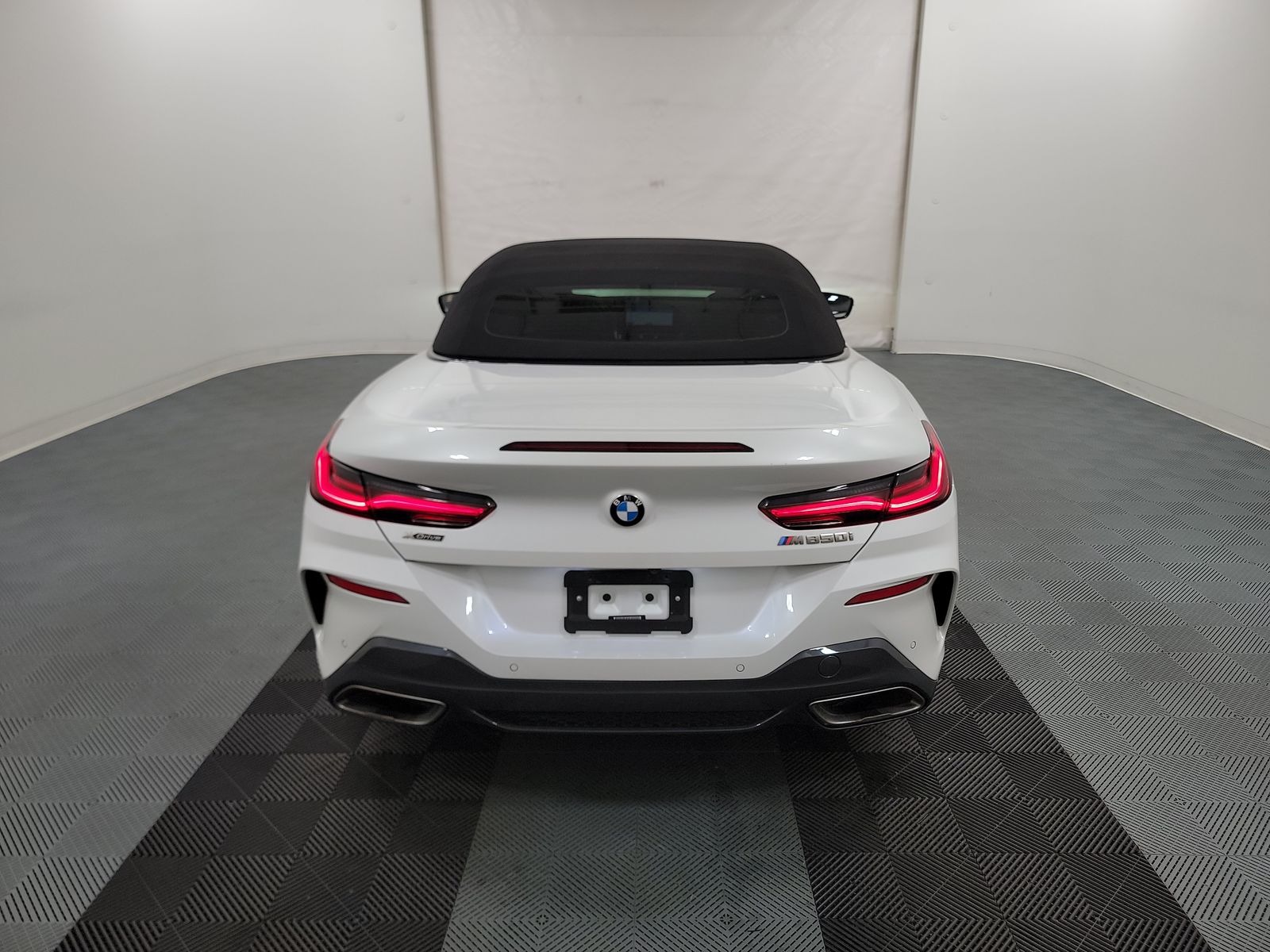 2022 BMW 8 Series M850i xDrive AWD