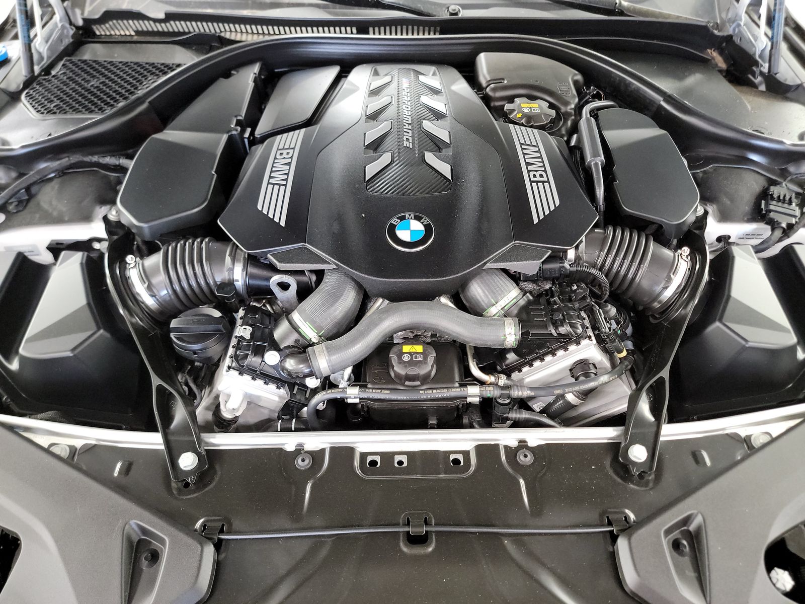 2022 BMW 8 Series M850i xDrive AWD