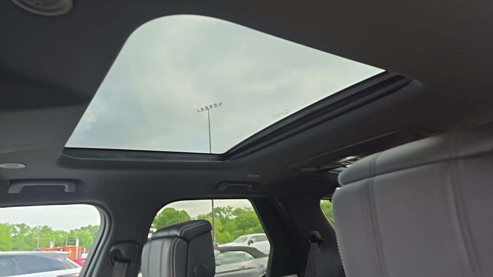 2023 Land Rover Discovery R-Dynamic HSE AWD