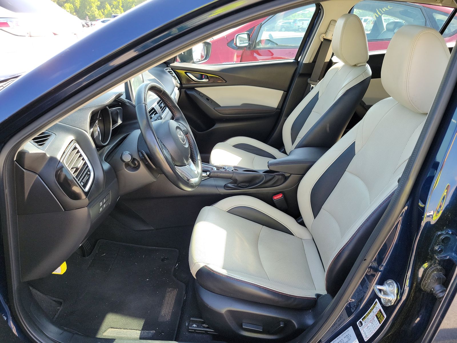 2015 MAZDA MAZDA3 s Grand Touring FWD