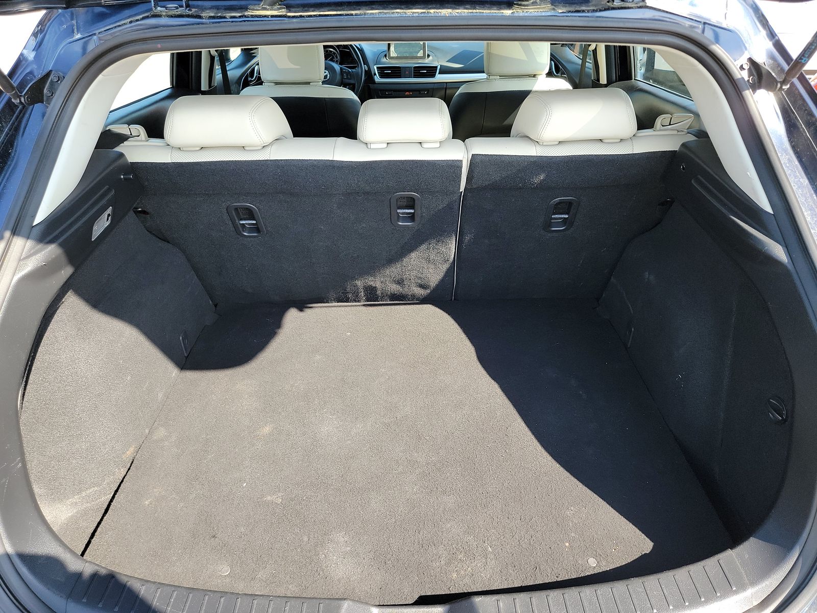 2015 MAZDA MAZDA3 s Grand Touring FWD