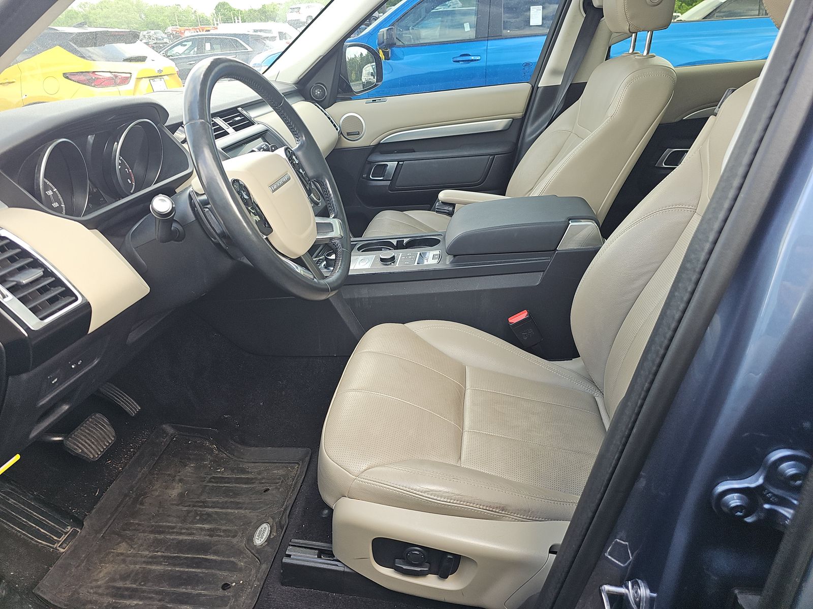 2020 Land Rover Discovery Landmark Edition AWD