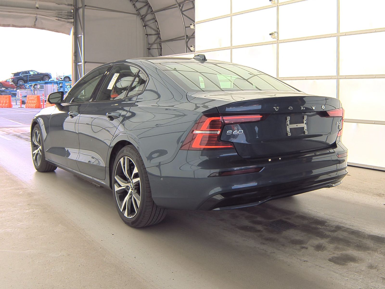 2024 Volvo S60 B5 Plus FWD