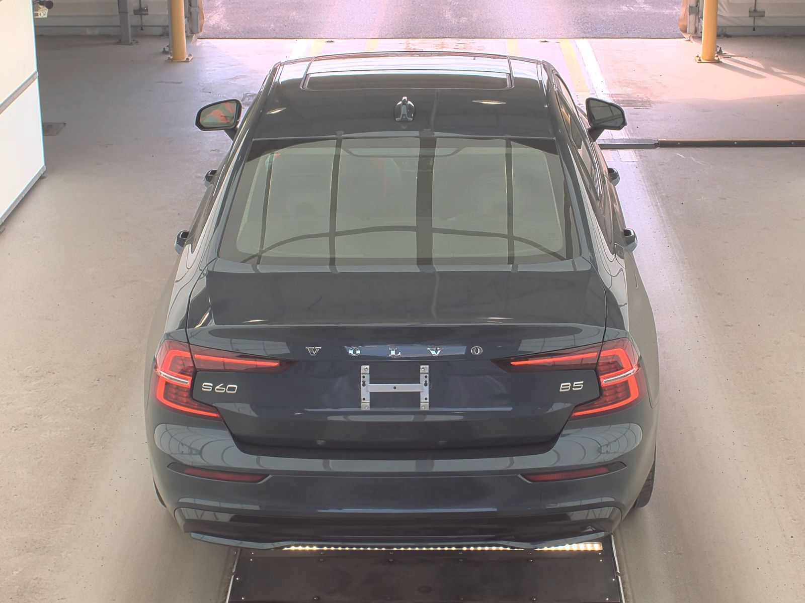 2024 Volvo S60 B5 Plus FWD
